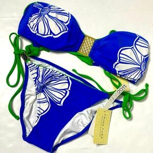 NWT- Trina Turk floral print blue and white